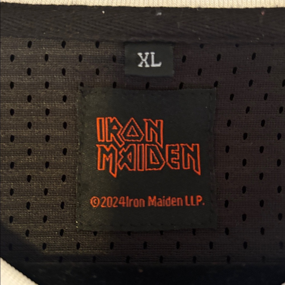 Iron Maiden - The Future Past 24 american football shirt - Picture 6 of 9
